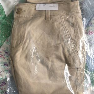 Khaki skinny pants